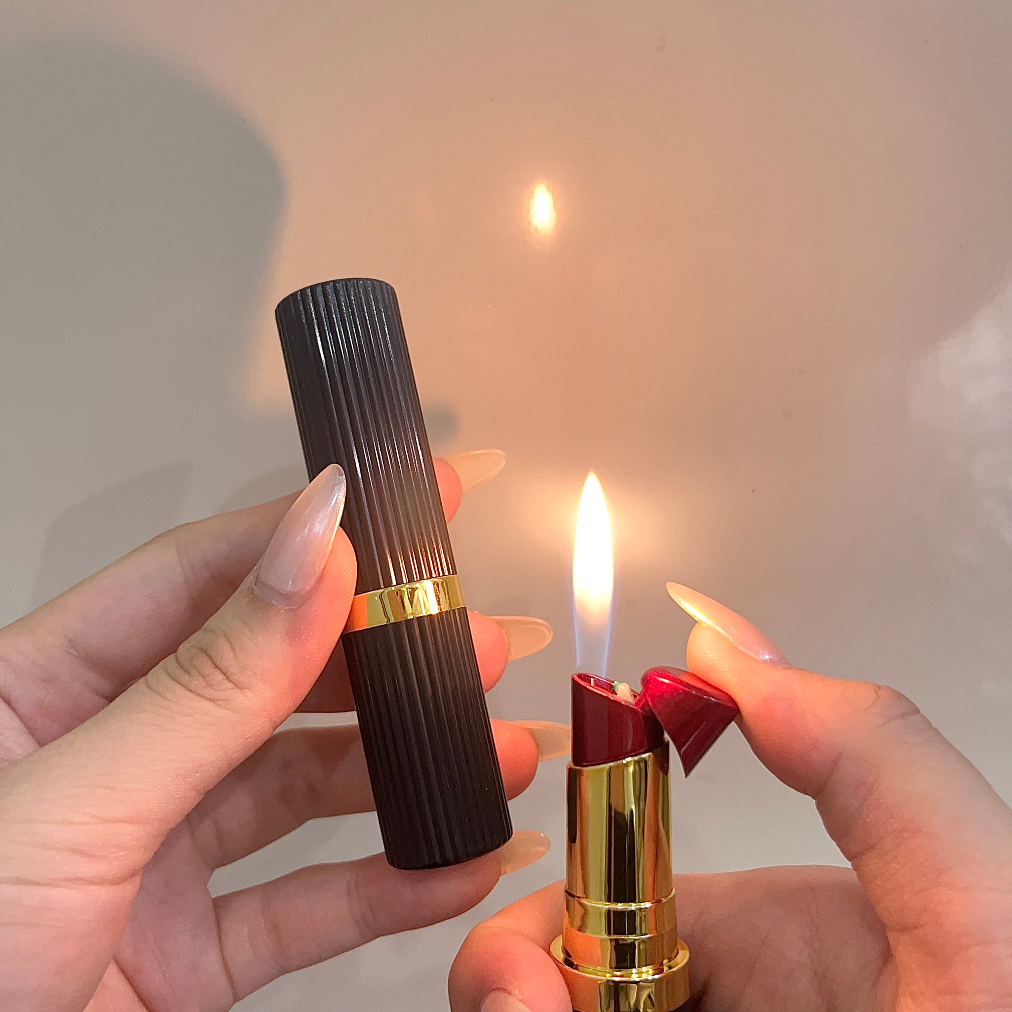 Lipstick lighter deco